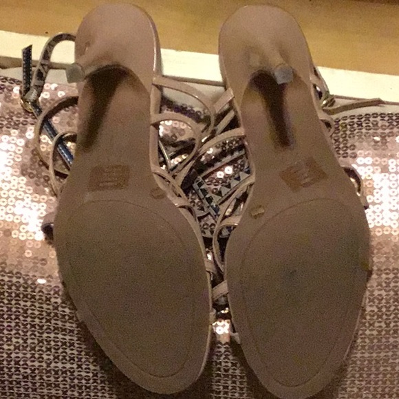 Shoes - Picture 5 of 7